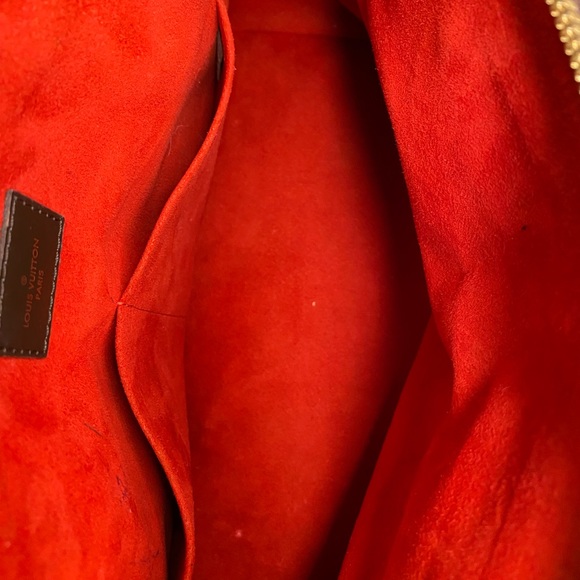 Louis Vuitton Trevi shoulder bag in Damier brown Ebene canvas. - Picture 13 of 14